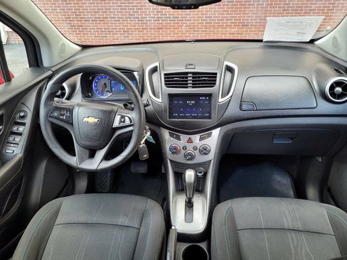 Used 2015 Chevrolet Trax LT image 7