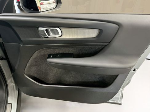 Used 2026 Volvo XC40 B5 Plus AWD/4WD image 35