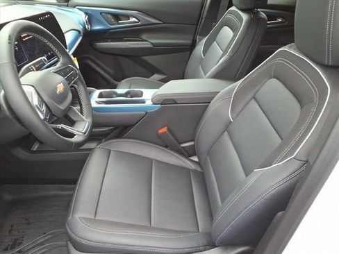 New 2026 Chevrolet Equinox EV LT FWD image 7