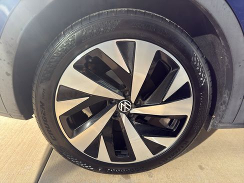 Used 2021 Volkswagen ID.4 Pro S w/ Gradient Package image 19