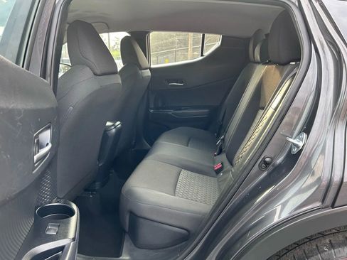 Used 2021 Toyota C-HR LE image 11