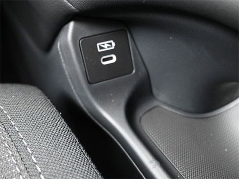 New 2026 Honda HR-V LX image 25