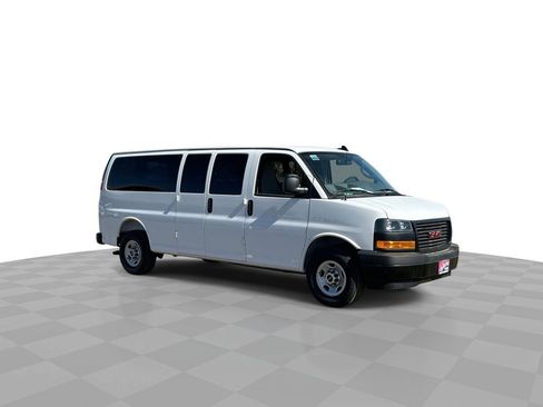 New 2025 GMC Savana 3500 LS RWD image 2