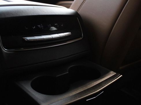 Used 2021 Cadillac Escalade Sport w/ Driver Assist Tech Package image 34