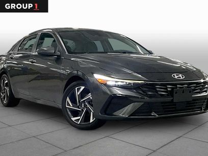 Used 2024 Hyundai Elantra Limited