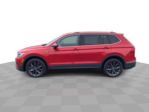 Used 2023 Volkswagen Tiguan SE FWD image 5