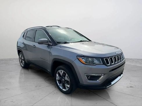 Used 2018 Jeep Compass Limited w/ Safe & Security Group AWD/4WD image 4