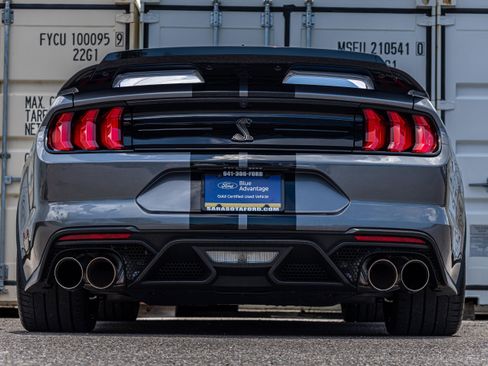 Certified 2021 Ford Mustang Shelby GT500 w/ Technology Package RWD image 4