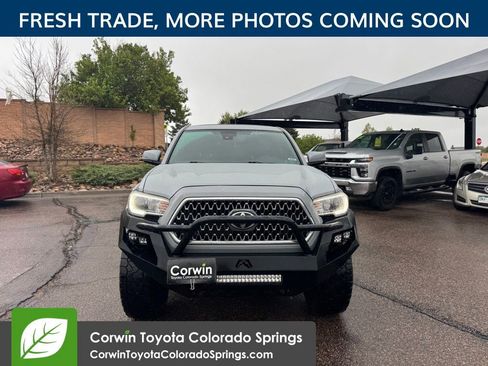 Used 2019 Toyota Tacoma TRD Off-Road AWD/4WD image 2