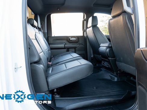 Used 2024 GMC Sierra 2500 Pro image 40