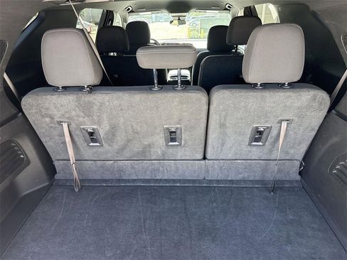 Used 2024 Chevrolet Traverse LT image 24