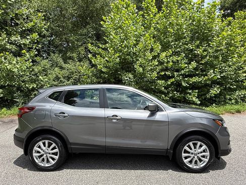 Used 2022 Nissan Rogue Sport S AWD/4WD image 5