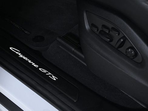 Certified 2025 Porsche Cayenne GTS image 23