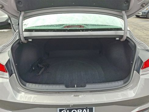 Used 2023 Hyundai Elantra SEL image 28