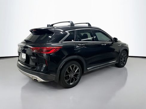 Used 2019 INFINITI QX50 Essential w/ Sensory Package FWD image 9
