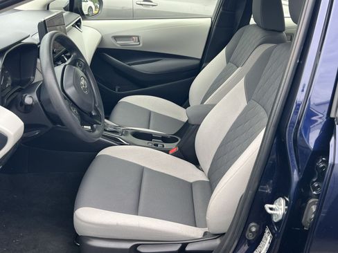 Used 2023 Toyota Corolla LE w/ LE Convenience Package FWD image 10