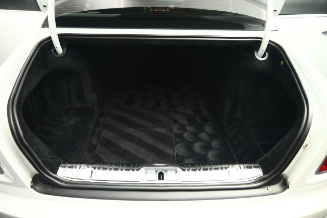 Used 2013 Rolls-Royce Ghost RWD image 67