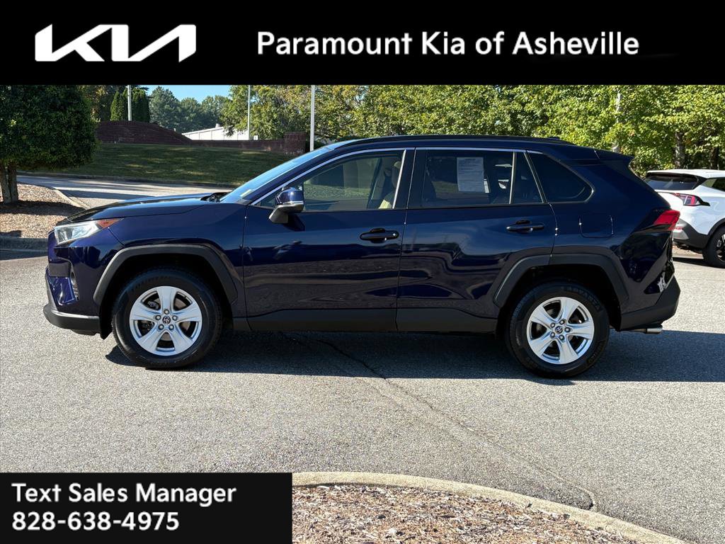 Used 2019 Toyota RAV4 XLE FWD image 3