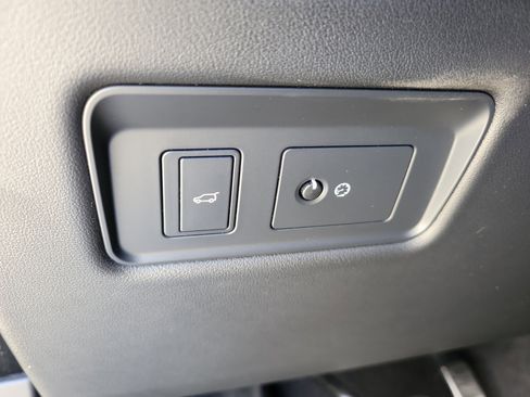 Used 2019 Land Rover Range Rover Sport HSE Dynamic image 32