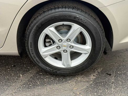 Used 2022 Chevrolet Malibu LS image 9