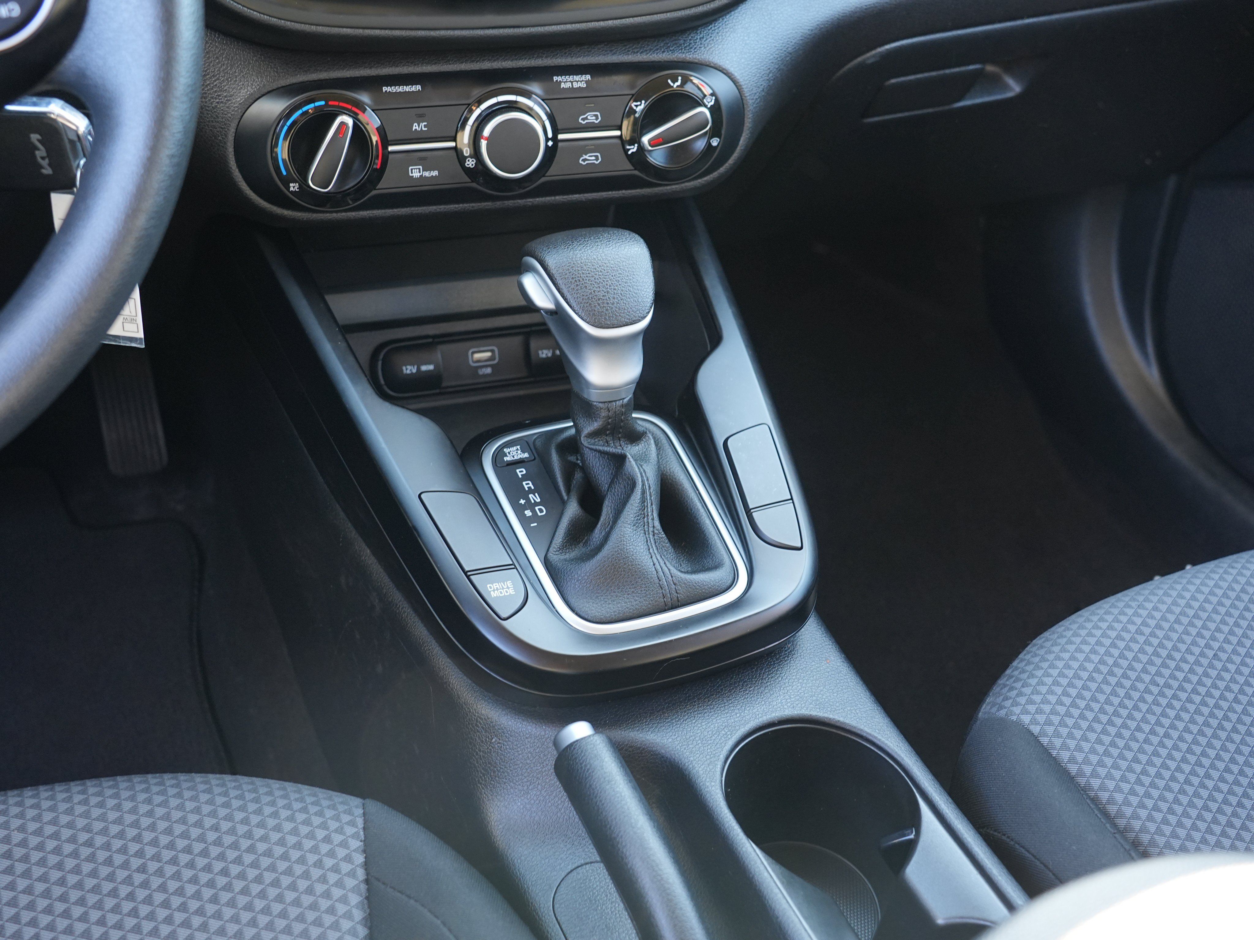 Used 2024 Kia Soul LX w/ Option Group 015 FWD image 24