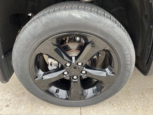 Certified 2024 Jeep Grand Cherokee Altitude image 7