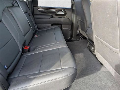 Used 2026 GMC Sierra 2500 SLT image 18