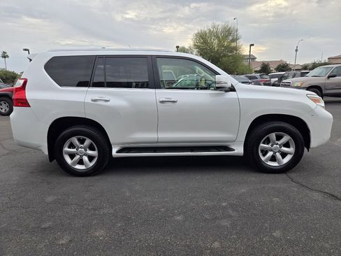 Used 2011 Lexus GX 460 image 6