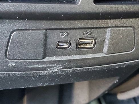 Certified 2023 GMC Canyon AT4 w/ AT4 Premium Package image 10