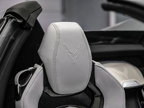 Used 2022 Chevrolet Corvette Stingray 2LT Z51 Performance & w/ Z51 Performance Package image 65