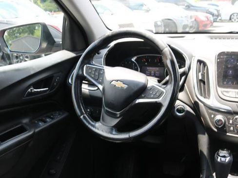 Used 2021 Chevrolet Equinox Premier FWD image 19