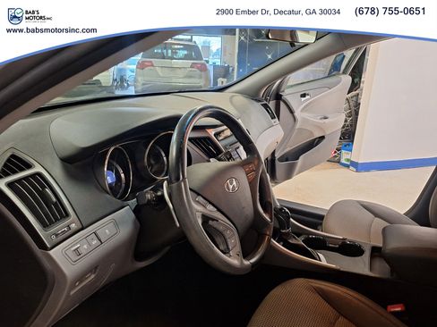 Used 2011 Hyundai Sonata SE image 16