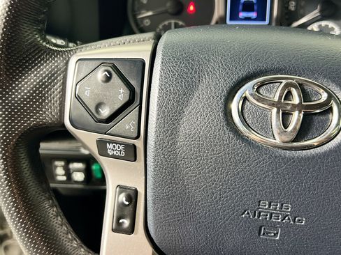 Used 2017 Toyota Tacoma Limited w/ Tow Package AWD/4WD image 17