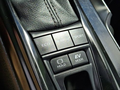 Certified 2025 Toyota Camry LE FWD image 25