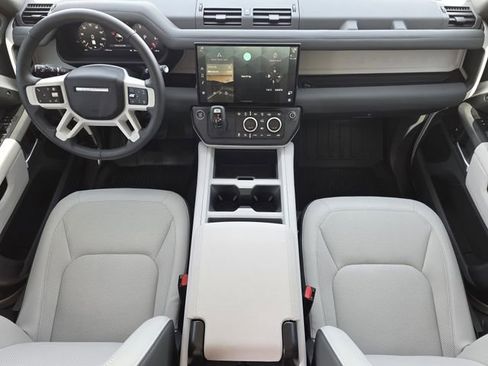 Used 2026 Land Rover Defender 110 S image 19