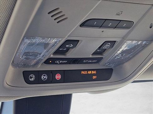Certified 2018 Chevrolet Equinox Premier AWD/4WD image 10