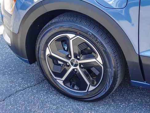 Certified 2023 Kia Niro EX FWD image 9
