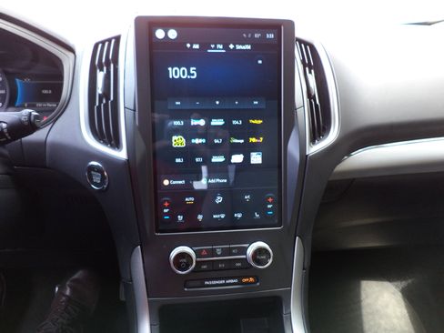 Used 2022 Ford Edge SEL w/ Convenience Package image 12