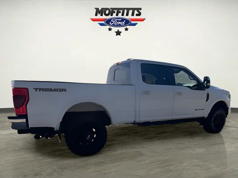 Used 2022 Ford F250 Lariat w/ Tremor Off-Road Package image 5