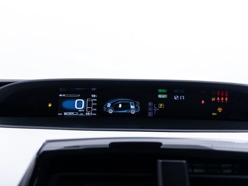 Used 2022 Toyota Prius LE FWD image 31