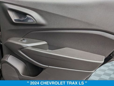 Certified 2024 Chevrolet Trax LS w/ LS Convenience Package image 26