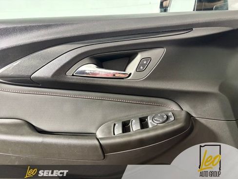 Used 2023 Chevrolet TrailBlazer RS w/ Sun and Liftgate Package AWD/4WD image 15
