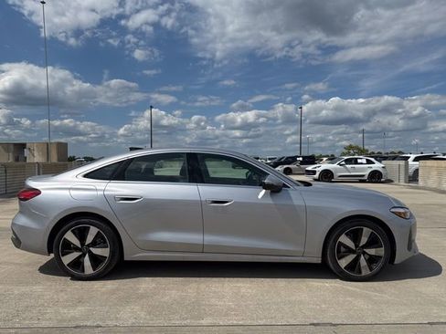 Used 2025 Audi A5 2.0T Premium w/ Convenience Package image 2