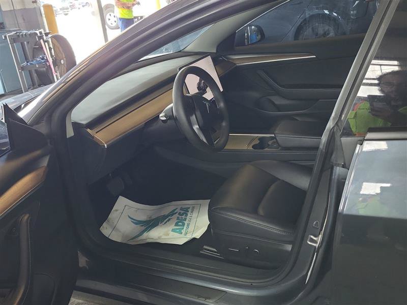 Used 2023 Tesla Model 3 Standard Range RWD image 6