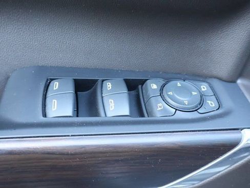 Used 2019 GMC Sierra 1500 SLT w/ SLT Premium Plus Package image 11