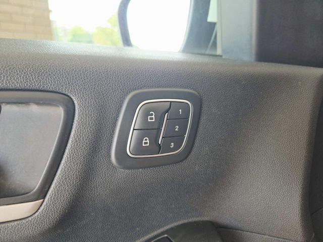 Used 2022 Ford Escape SEL w/ Technology Package AWD/4WD image 33