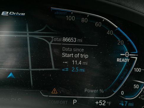 Used 2021 BMW X3 xDrive30e w/ Executive Package image 15