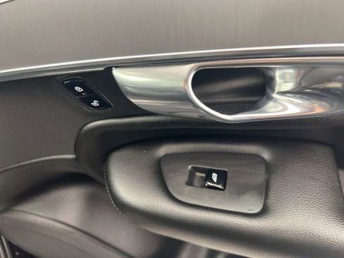 Used 2023 Volvo XC90 B5 Core w/ Climate Package image 25