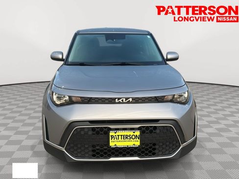 Used 2024 Kia Soul LX w/ Option Group 015 FWD image 2