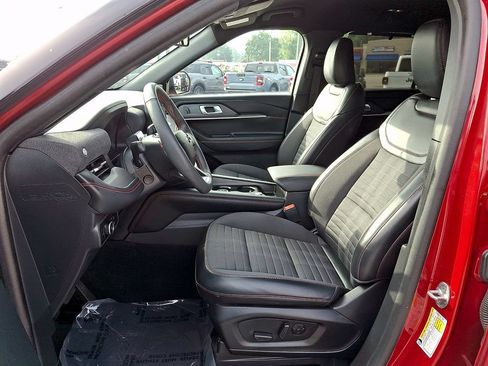 Certified 2025 Ford Explorer ST-Line w/ Premium Package RWD image 13